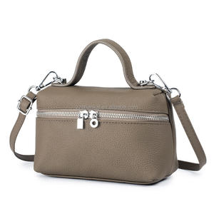 <span class=keywords><strong>Sac</strong></span> en cuir véritable texturé pour femmes <span class=keywords><strong>Sac</strong></span> à main vintage Top Layer Cowhide Niche Tote Bag Single Shoulder Crossbody Bag Trendy - Product Image 6