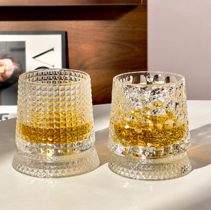 Vaso de whisky de alta gama de cristal giratorio con base tipo torreta, estilo moderno y sencillo, para brandy y cerveza, 201-300ml, popular entre influencers, con bandeja - Product Image 5