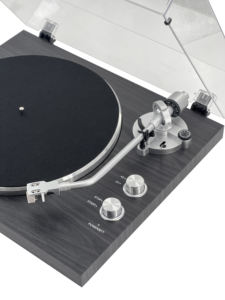 Tourne-disque vinyle professionnel Hi-Fi classique en promotion, 2 vitesses avec enregistrement USB-PC et sortie Bluetooth - Product Image 1