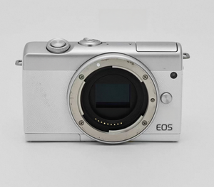 Cámara sin Espejo <span class=keywords><strong>EOS</strong></span> <span class=keywords><strong>M200</strong></span>, Cuerpo Plateado, Diseño Compacto, Ligeros Rasguños - Product Image 1