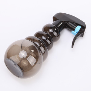 Pulvérisateur manuel 200 ml vert avec pistolet à gâchette pour le nettoyage domestique, le jardinage et l'arrosage - Product Image 4