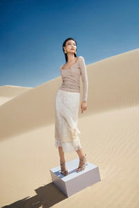 Hot Sales Women'S Long Sleeve Blouse <b>Black</b> & Beige Summer Clothes Wholesaler <b>High</b>-Quality Fabric Enzo Vietnam - Product Image 3