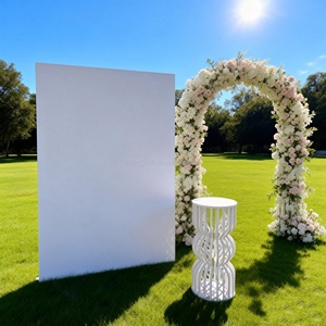 ฉากหลังงานแต่งงานแบบโค้งพรีเมียมคุณภาพสูง วัสดุ PVC ลายริ้วสีงาช้าง สำหรับงานเลี้ยงและงานอีเว้นท์ต่างๆ - Product Image 4