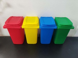 Cubo de Basura y Portaplumas Promocional 2 en 1, Contenedor de Basura Multifuncional con Portaplumas para Oficina, Escuela, Regalos Publicitarios - Product Image 2