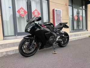 Hondai CBR1000RR-R Fire Blade Moto Sportive à Quatre Cylindres en Ligne Moteur Puissant Frein ABS Moto de Course Rapide sur Route Japon - Product Image 4