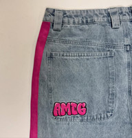 Jeans baggy droits personnalisés pour hommes avec broderie jeans en denim lavés empilés pantalon en jean coupe ample avec patch