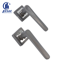 Poignées de levier en alliage de zinc et d'aluminium de qualité supérieure pour portes robustes, disponibles dans une variété de formes