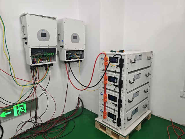 Complete Hybrid Solar System 5kw 10kw 12kw 15kw 20kw 120V/240V Split Phase Solar Battery Energy System Cost for Home