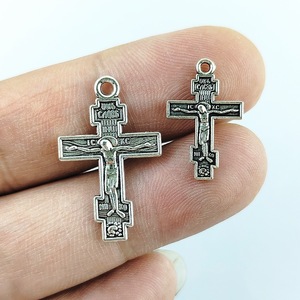 Pendentif religieux en forme de croix de Jésus de 18x29 mm, Coxpahn Cnacnn, pour la fabrication de colliers, principalement en alliage <span class=keywords><strong>orthodoxe</strong></span> - Product Image 1