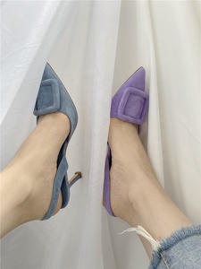 Chaussures de mode pour femmes personnalisables (couleur et logo) avec boutons décoratifs, talons aiguilles à brides et talon chaton 2026 - Product Image 3