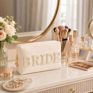 Custom Vintage PU Leather Zipper Bridal Wedding <b>Gift</b> Eco-Friendly Portable Cosmetic <b>Bag</b> Pearl Letter Design for <b>Bridesmaid</b> - Product Image 4