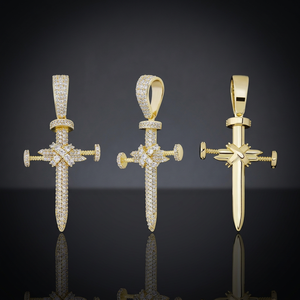 Colgante de Cruz Helada con Espada, Bañado en Oro, con Cristales, Joyería Hip Hop para Regalo y Fiesta - Product Image 3