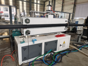 Línea <span class=keywords><strong>de</strong></span> Producción <span class=keywords><strong>de</strong></span> Tubos <span class=keywords><strong>de</strong></span> Revestimiento para Cable <span class=keywords><strong>de</strong></span> Fibra Óptica <span class=keywords><strong>de</strong></span> Plástico PE Fullwin, Extrusora <span class=keywords><strong>de</strong></span> un Solo Tornillo <span class=keywords><strong>de</strong></span> Alta Productividad con Tornillo <span class=keywords><strong>de</strong></span> Rodamiento - Product Image 3