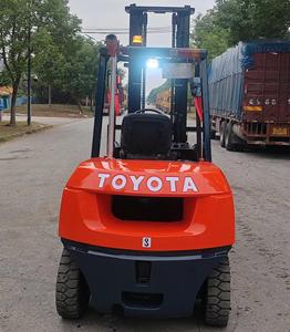 Good Performance Japan Origin Toyota Diesel <b>Forklift</b> 5 Ton Used with Engine Bearing Motor 7200KG 0-2000 Hours - Product Image 6