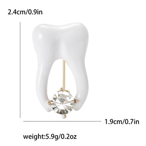 Nuevo broche <span class=keywords><strong>de</strong></span> <span class=keywords><strong>dientes</strong></span> Retro <span class=keywords><strong>de</strong></span> aleación personalizado europeo y americano <span class=keywords><strong>de</strong></span> Yunlv, alfileres <span class=keywords><strong>de</strong></span> serie médica <span class=keywords><strong>de</strong></span> moda, acce <span class=keywords><strong>de</strong></span> ropa - Product Image 6