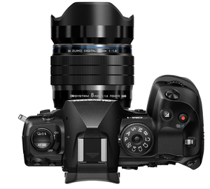 OM System M.Zuiko ED 8mm F1.8 Fisheye PRO Negro OM System M.Zuiko Digital ED 75mm F1.8 (Negro) - Product Image 3