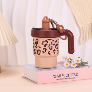 Mug isotherme en acier inoxydable 316 à grande capacité avec poignée, motif léopard créatif, style mignon et esthétique - Product Image 5