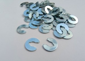 M1.2 m1.5 M2 M2.5 M3 M3.5 M4 M5 M6 M7 M8 M10 M12 M15 din6799 Đen kẽm thép E circlip giữ lại vòng E <span class=keywords><strong>Ring</strong></span> C <span class=keywords><strong>Clip</strong></span> kẽm - Product Image 3