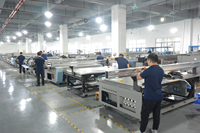 2.5*1.3M kamera CCD Meglev 2513 UV Printer Flatbed dengan Ricoh G6 G5 kepala untuk kaku logam kaca kayu keramik papan akrilik