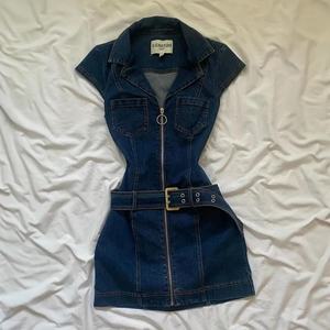 เดรสยีนส์ทรงเข้ารูปแขนสั้นสไตล์เรโทรสุดเซ็กซี่สำหรับสาวฮอต คอลเลคชั่นใหม่รับซัมเมอร์ ช่วยกระชับสัดส่วนช่วงเอว - Product Image 1