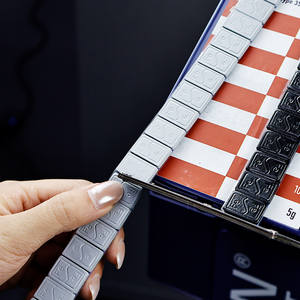 Nouveaux poids de roue autocollants en acier gris argenté pour l'équilibrage des pneus de voitures et de motos, poids assortis légers - Product Image 3