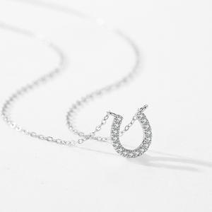 Collar de Plata de Ley S925 con Colgante de Herradura de la Suerte en Forma de U, Joyería Moderna para Mujeres y Hombres, Delicado Collar para Regalo - Product Image 4