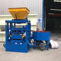 Machine à fabriquer des briques QT4-24 facile à utiliser et économique, machine à fabriquer des blocs de 5 et 6 pouces au Ghana