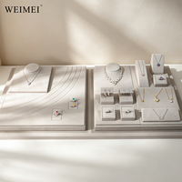 Ensemble de présentoirs à bijoux en velours beige WEIMEI, pour comptoir, pour bagues, boucles d'oreilles, colliers et autres bijoux.