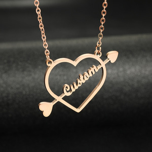 Ожерелья для пар из нержавеющей стали Qiuhan с гравировкой «Лук и стрела Купидона», с именной табличкой, подарок для влюбленных - Product Image 3