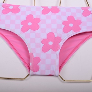 Soldes d'été : <span class=keywords><strong>Maillot</strong></span> <span class=keywords><strong>de</strong></span> <span class=keywords><strong>bain</strong></span> une pièce anti-UV à motif floral et tortues pour toute la famille (garçons, filles, papa, maman) - Product Image 3