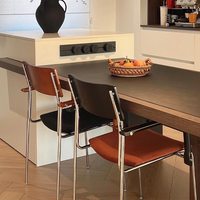 Fauteuil de salle à manger en métal de style Bauhaus du milieu du siècle avec revêtement en velours, style Wabi-Sabi pour appartement, villa et cafés à domicile