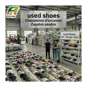 <span class=keywords><strong>Chaussures</strong></span> d'occasion en gros à Miami, <span class=keywords><strong>chaussures</strong></span> de basketball, de badminton et de tennis de seconde main de qualité <span class=keywords><strong>A</strong></span>, Zapatillas Usadas - Product Image 1