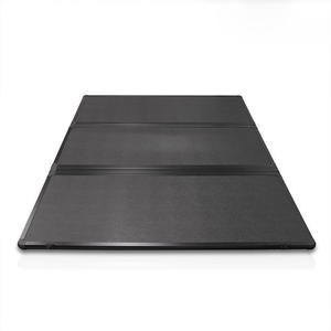 Couvre-caisse rigide pliable en trois parties pour modèles à benne courte de 5,8 pi (68 po) pour Chevrolet <span class=keywords><strong>Silverado</strong></span> 04-06 et modèles Chevrolet <span class=keywords><strong>Silverado</strong></span> 2007 « Carrosserie classique » - Product Image 1