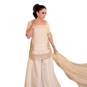 Robe de mariée traditionnelle pour femmes, Salwar Kameez, en soie blanche brodée, longueur au sol, vêtements ethniques d'Inde et du Pakistan - Product Image 1