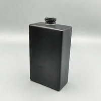 Bouteille d'atomiseur à sertir de parfum en verre vide en forme de rectangle noir de 50ml avec couvercles de parfum en forme de pulvérisateur