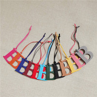 DIY Alphabet A-Z R Cuir Véritable Initiale Majuscule Anglais Lettre Porte-clés Sac À Dos Pendentif Dames Femmes Sac Charme