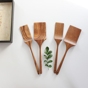 Juego de utensilios de cocina de madera, espátula de teca hecha a mano de 2 piezas para revolver y freír - Product Image 2