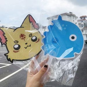 Éventail pliant transparent en PVC de forme circulaire personnalisé par le fabricant avec personnage d'idole Kpop ou d'anime pour cadeau promotionnel - Product Image 2