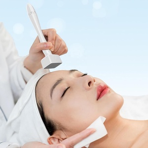 เครื่องปั๊มผิวหนังสำหรับการเจริญเติบโตของเส้นผมและหนังศีรษะเครื่องนวดหนังศีรษะเข็มไฮดรา - Product Image 6