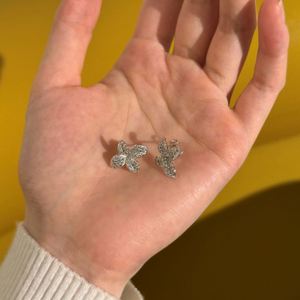 Pendientes de Plata de Ley con Circonita Cúbica 5A, Diseño de Flor y Mariposa, de Dylam Dainty, Nueva Tendencia en Joyería, para Uso Diario de Mujeres - Product Image 5