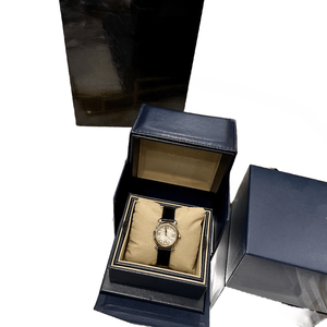 Reloj Digital Vintage con Decoración de Diamantes Deslizantes, Movimiento de Acero Inoxidable, 30 mm, Cierre Oculto, Reserva de Energía, Resistente al Agua 30 bar - Product Image 1