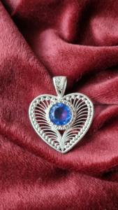 จี้หัวใจเงินสเตอร์ลิงทำด้วยมือ925อัญมณีแทนซาไนต์สีน้ำเงิน - Product Image 6