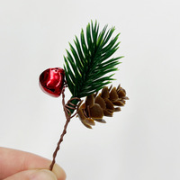 Décorations de Noël : Cône de pin artificiel, baies rouges, branche artificielle en plastique, fleur d'arbre de Noël, décoration persistante