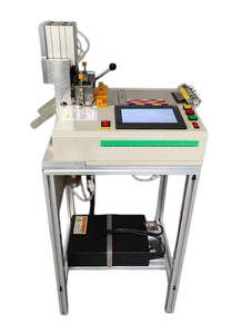 Machine de découpe automatique de rubans, de bandes élastiques, de cordes, de fermetures éclair et de rubans adhésifs à ultrasons. - Product Image 1