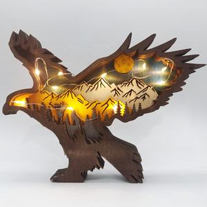 <span class=keywords><strong>2023</strong></span> nouvelle maison lumière aigle ornements animaux décoration <span class=keywords><strong>de</strong></span> la maison en bois artisanat sculpté ornements en bois - Product Image 6