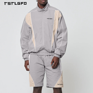 Ensemble de shorts en nylon basique sur mesure OEM pour hommes avec broderie de logo, poignets élastiqués imperméables, ensemble de survêtement deux pièces - Product Image 1