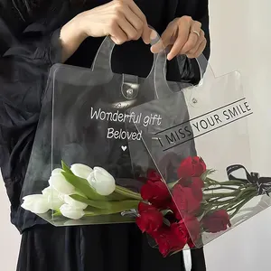 Tik tok chaud logo personnalisé imprimé découpé poignée transporteur pvc sac de fleurs, transporteur d'emballage de fleurs emballage de fleurs fraîches