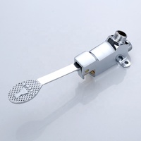 Robinet de lavabo monocommande chaud/froid en acier inoxydable avec pédale en laiton et tuyau pour usine alimentaire, laboratoire, hôpital