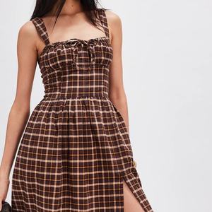 เดรสสวิงลายสก็อตสไตล์วินเทจ, เดรสลำลองผ้าทออย่างยั่งยืนระบายอากาศได้ - Product Image 1