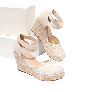 Sandalias de cuña con cordones y punta cerrada para mujer, estilo de moda para caminar, con suela gruesa antideslizante y tacones altos, ideales para el verano. - Product Image 1